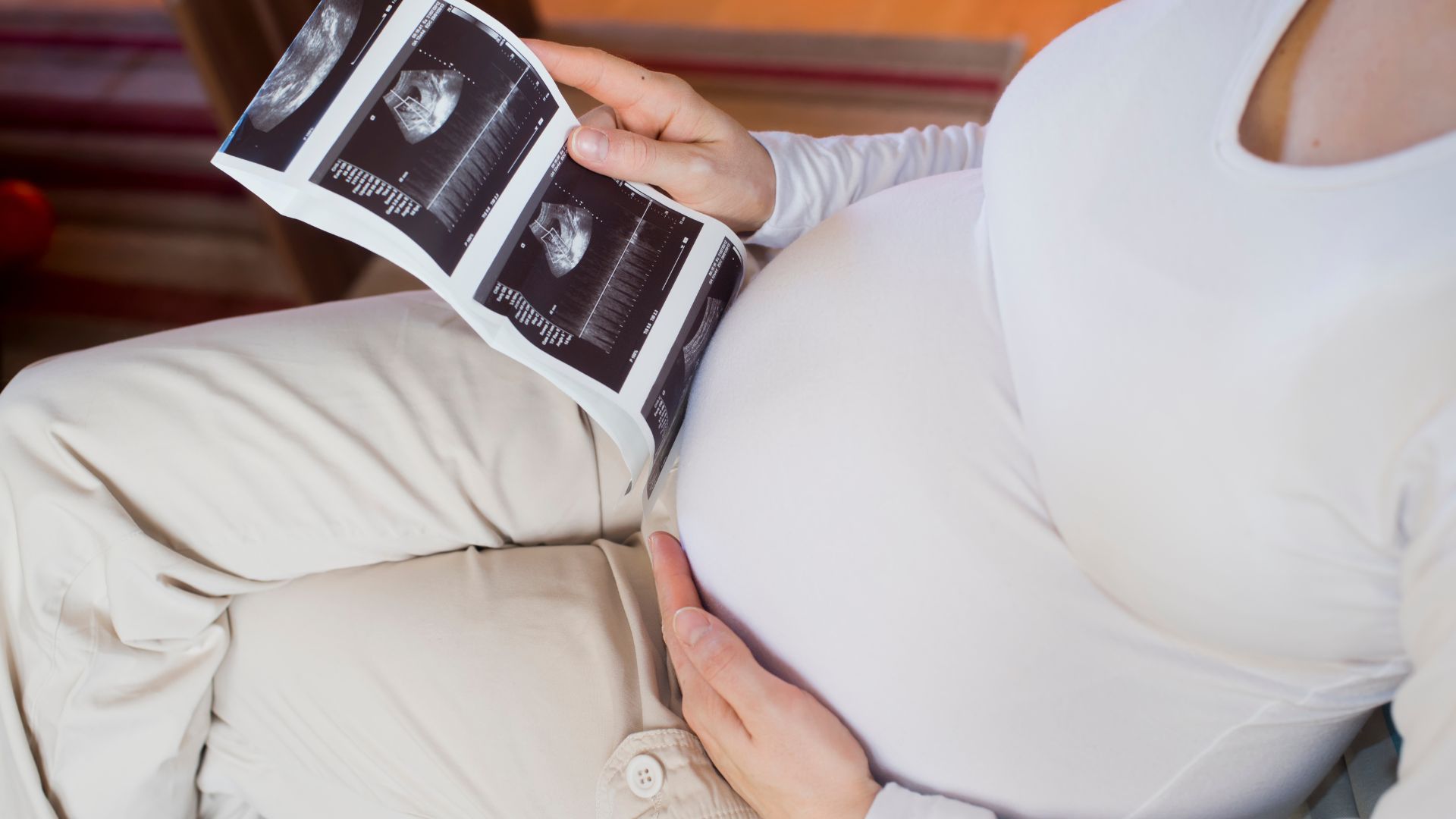 Đa ối tuần 37 có thể dẫn đến một số biến chứng nếu không được theo dõi sát