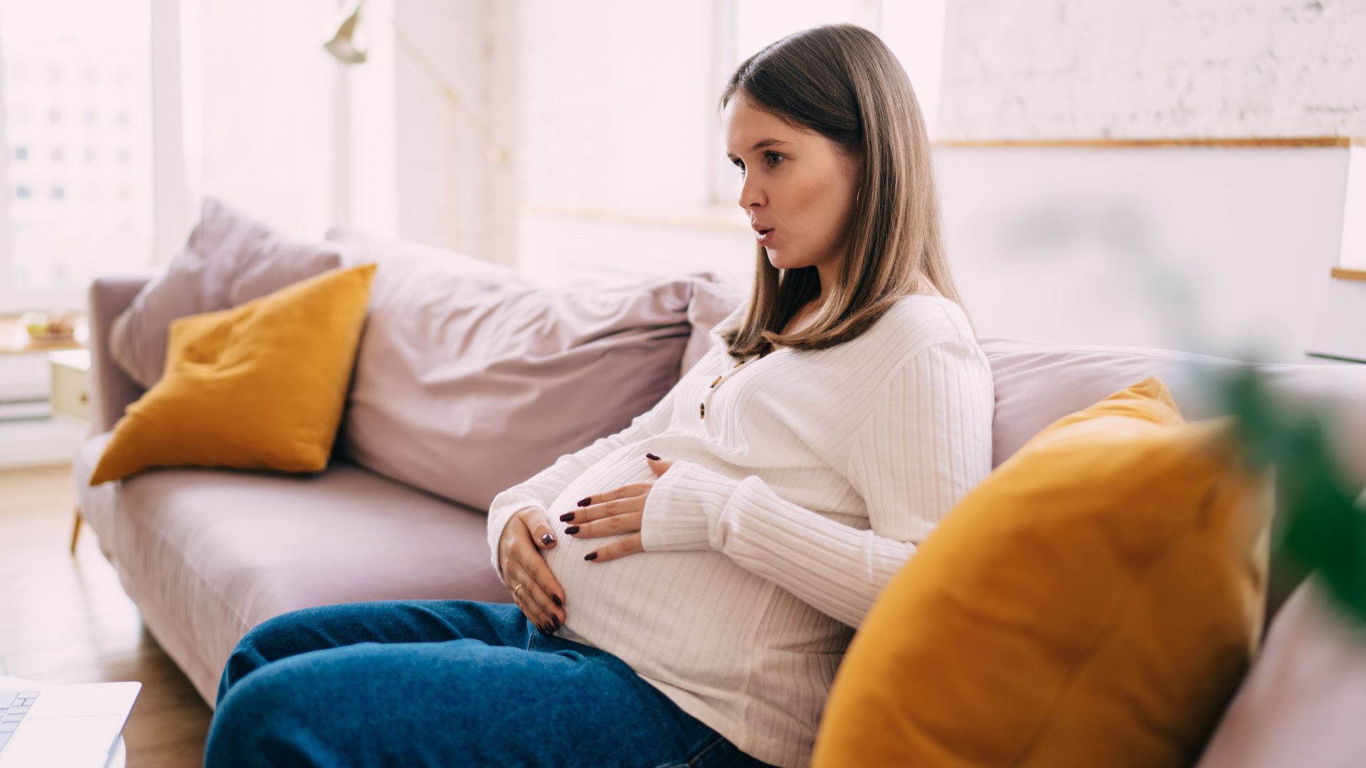 Đa ối ở tuần thứ 38 có thể khiến mẹ bầu cảm thấy khó thở