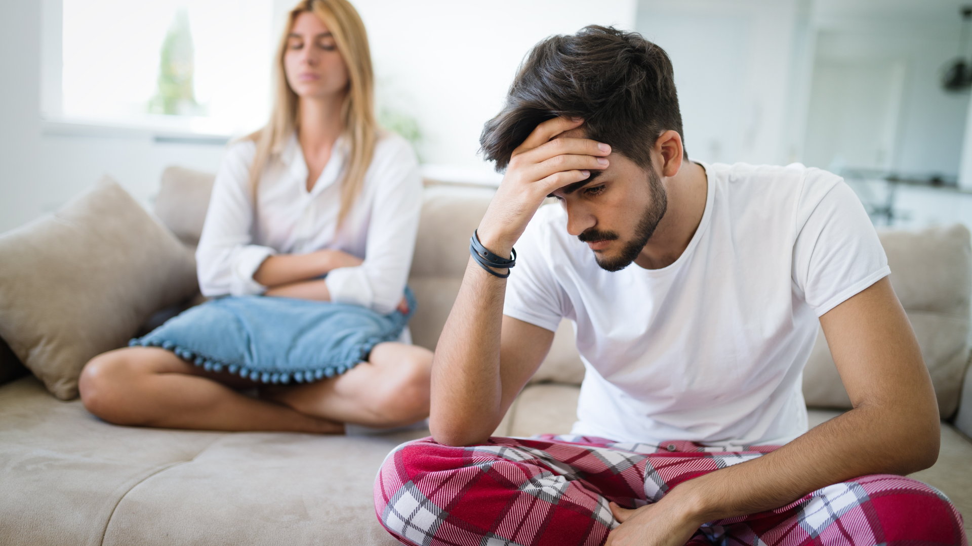 Tâm lý càng lo lắng thì khả năng duy trì cương cứng càng giảm, tạo nên chu kỳ khó phá vỡ