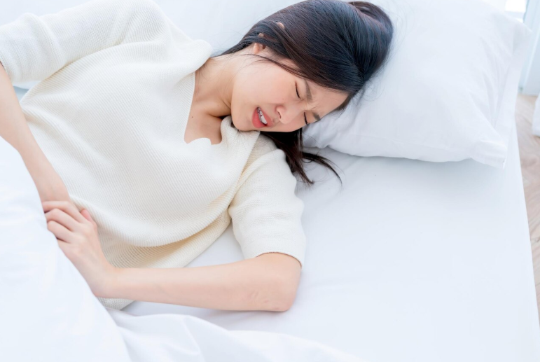Đặt vòng tránh thai ra máu bao lâu? Dấu hiệu bình thường và bất thường 4