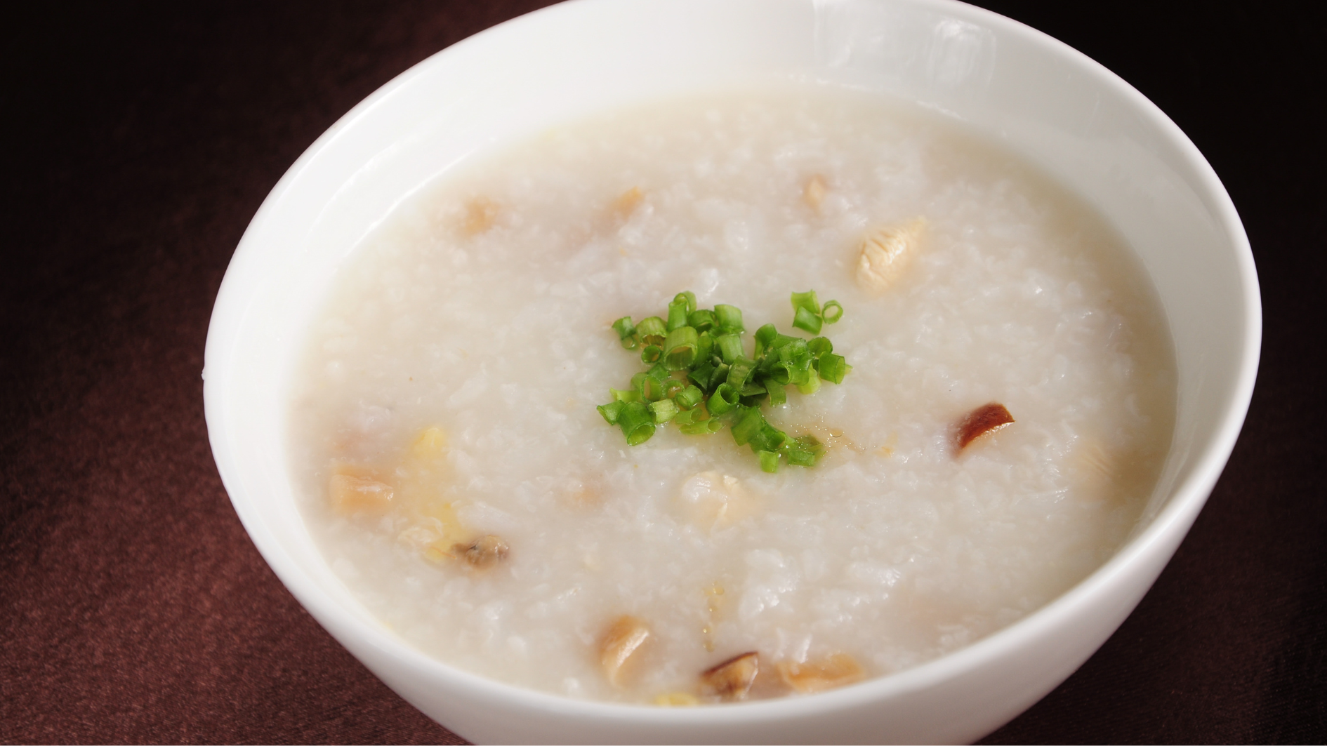 dau-bung-di-ngoai-nen-an-gi-nen-tranh-gi (1).png