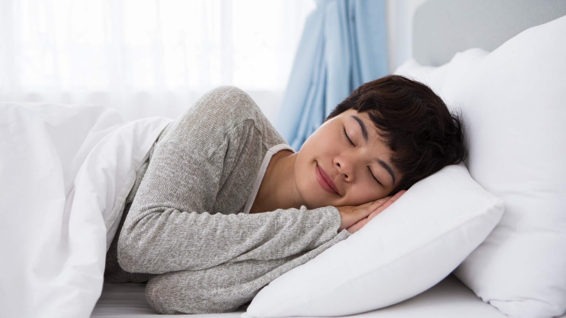 Ngủ đủ giấc để giảm căng thẳng, giúp cơ bắp có thời gian tái tạo