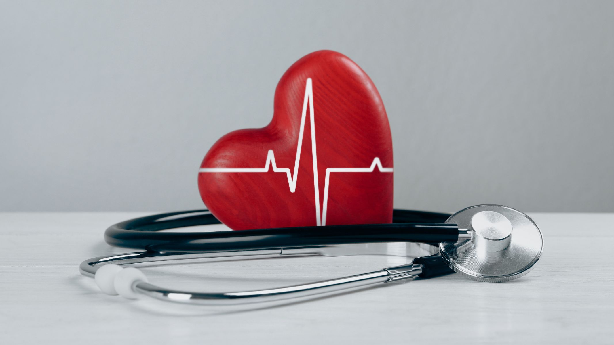 Dầu hào chứa hàm lượng muối khá cao, có nguy cơ làm tăng huyết áp và các bệnh về tim mạch