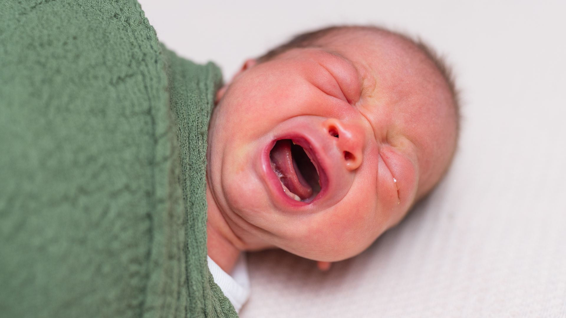 Khi mẹ bầu mắc bệnh ho gà con sinh ra dễ mắc biến chứng suy hô hấp