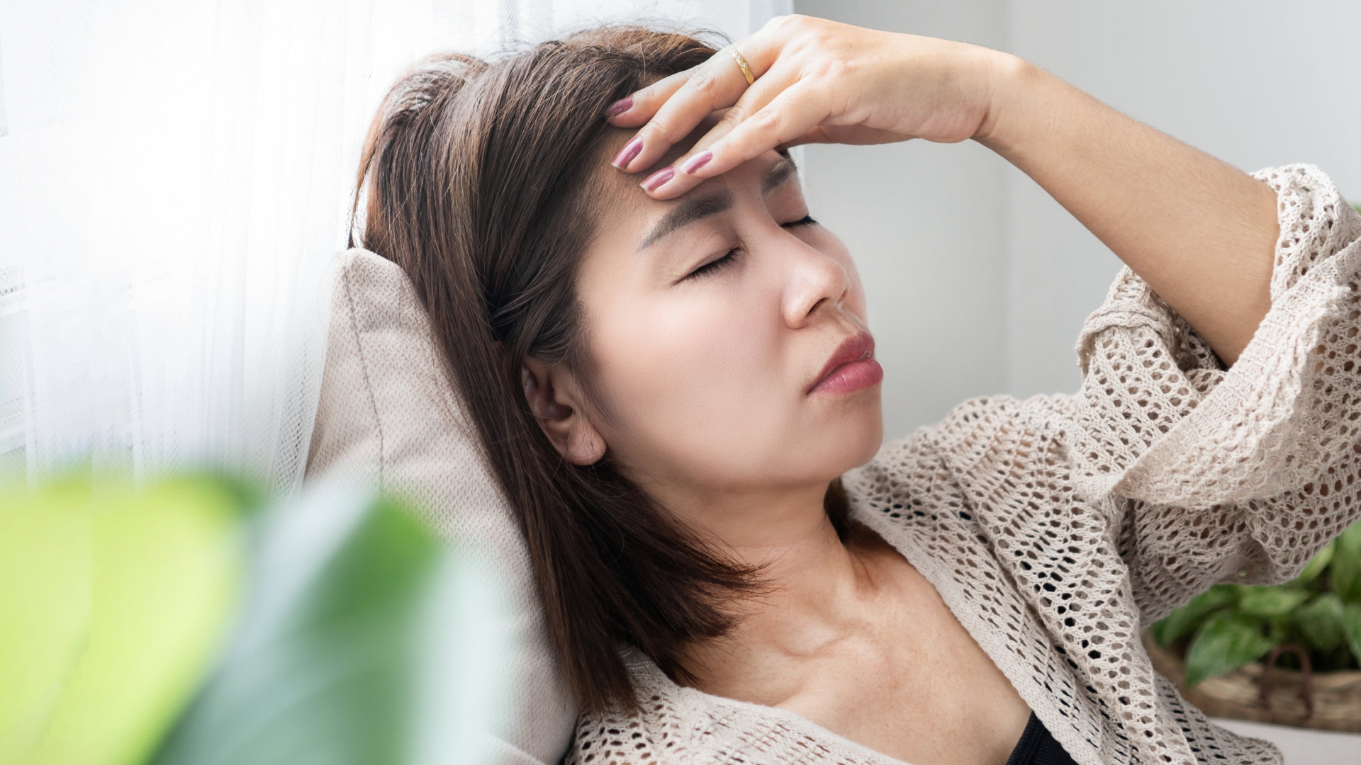 Cảm giác kiệt sức, thiếu năng lượng dù nghỉ ngơi đầy đủ có thể là dấu hiệu nhiễm HIV sau 3 tháng