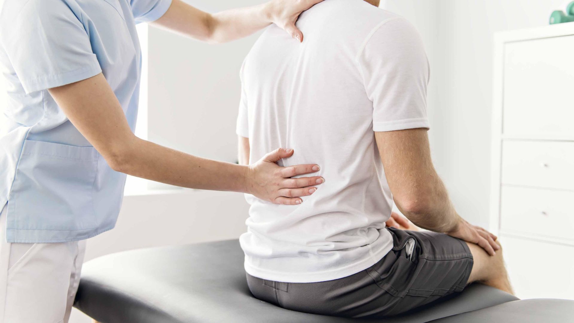 Thoát vị đĩa đệm là bệnh lý cần được điều trị và theo dõi lâu dài