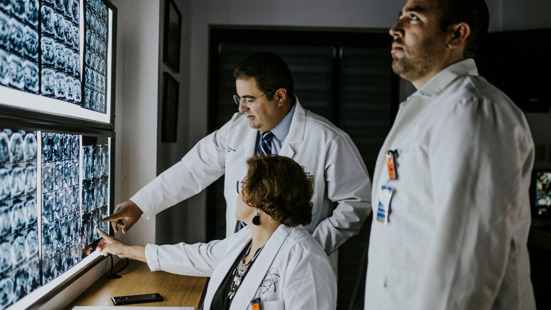 U tuyến yên có thể biểu hiện dấu hiệu trẻ thiếu hormone tăng trưởng