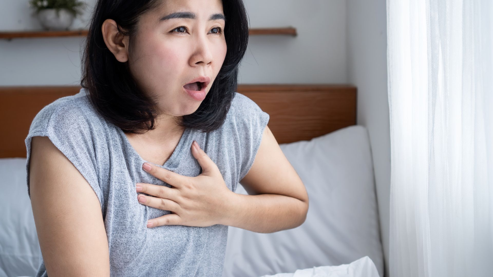 Khó thở là dấu hiệu ung thư tuyến giáp giai đoạn cuối thường gặp