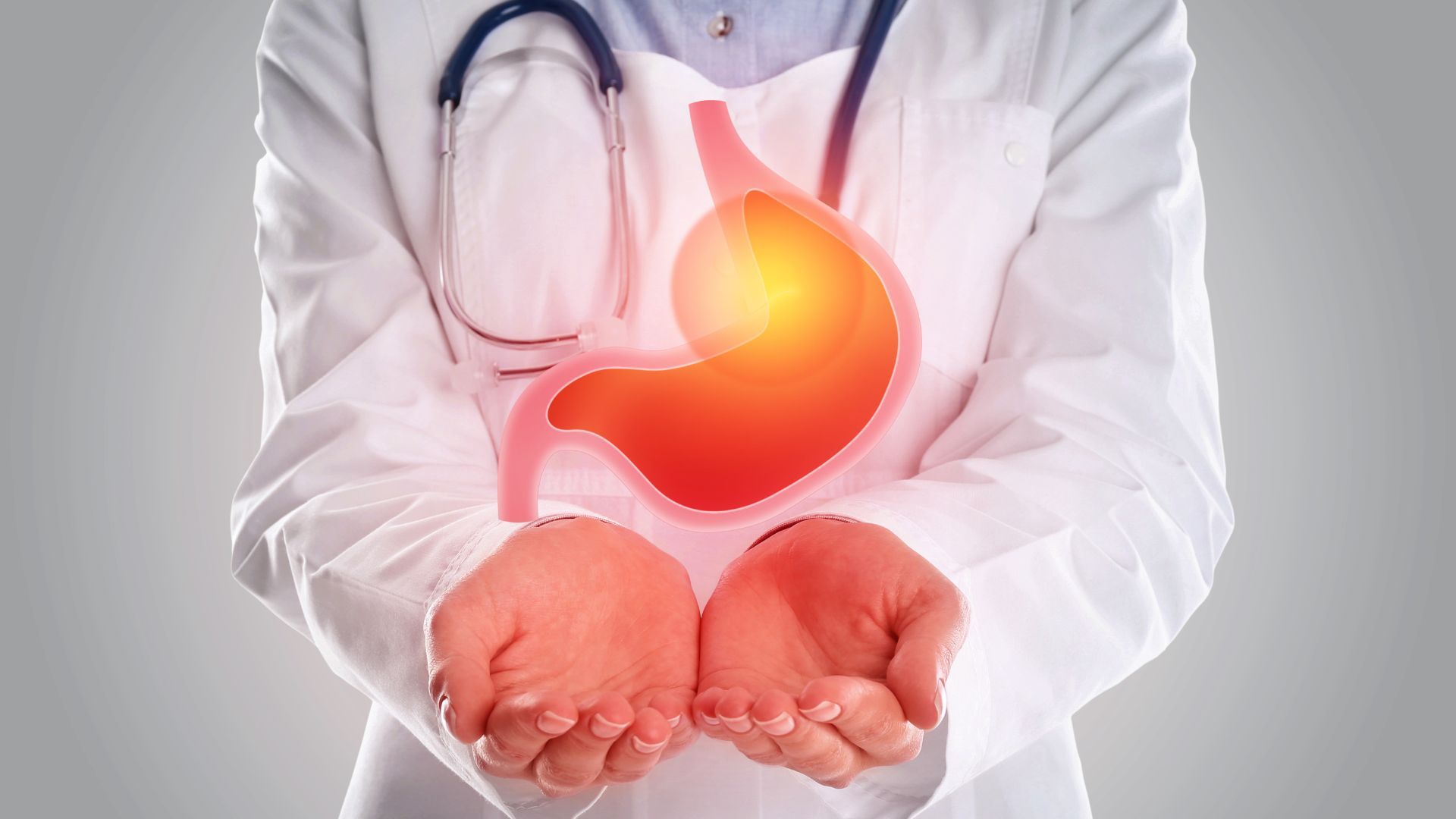 Đau nhói tim có thể là triệu chứng gây ra bởi tình trạng trào ngược dạ dày - thực quản