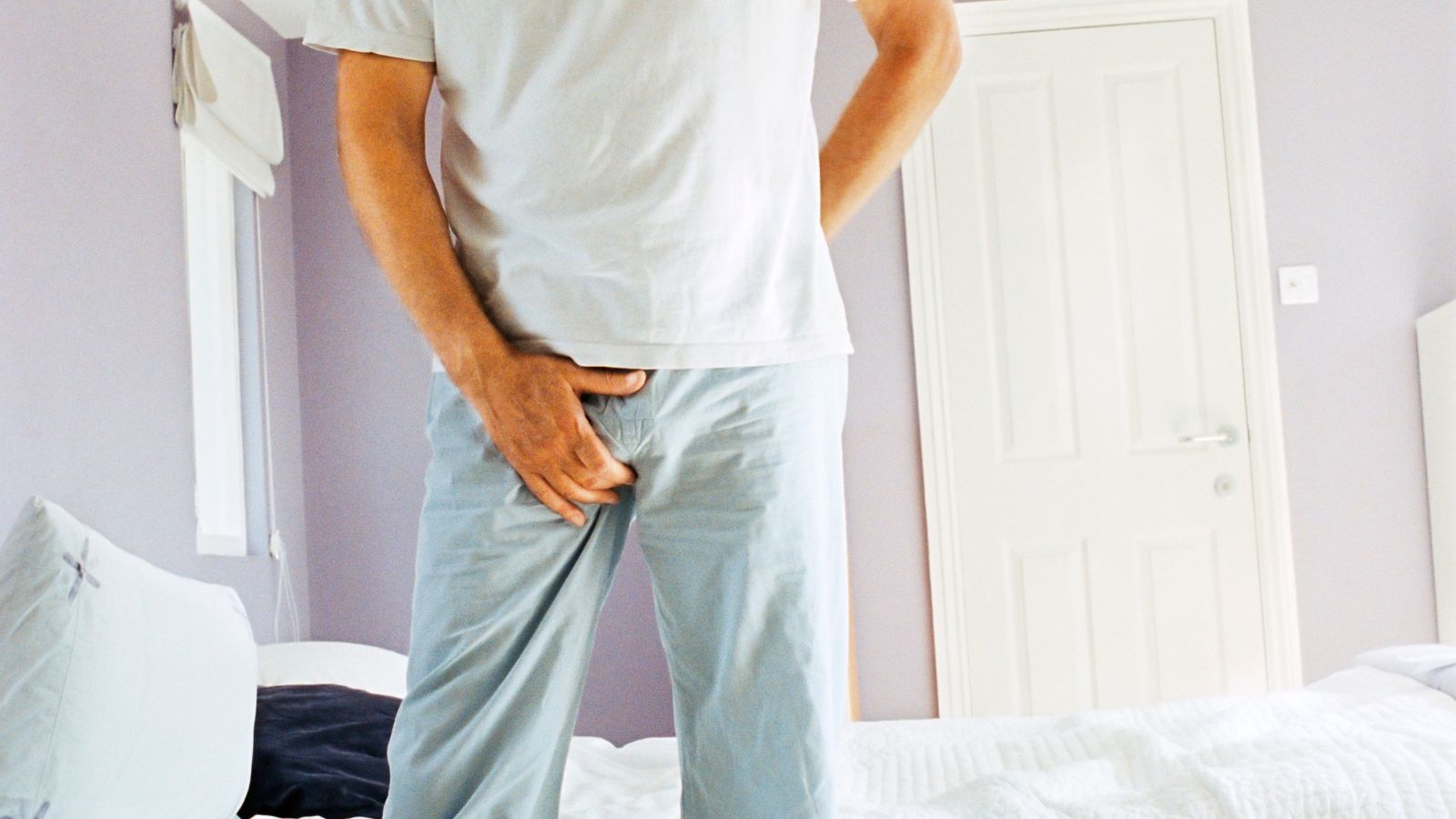 dau-tinh-hoan-khong-sung-can-di-kham-bac-si-khong-2