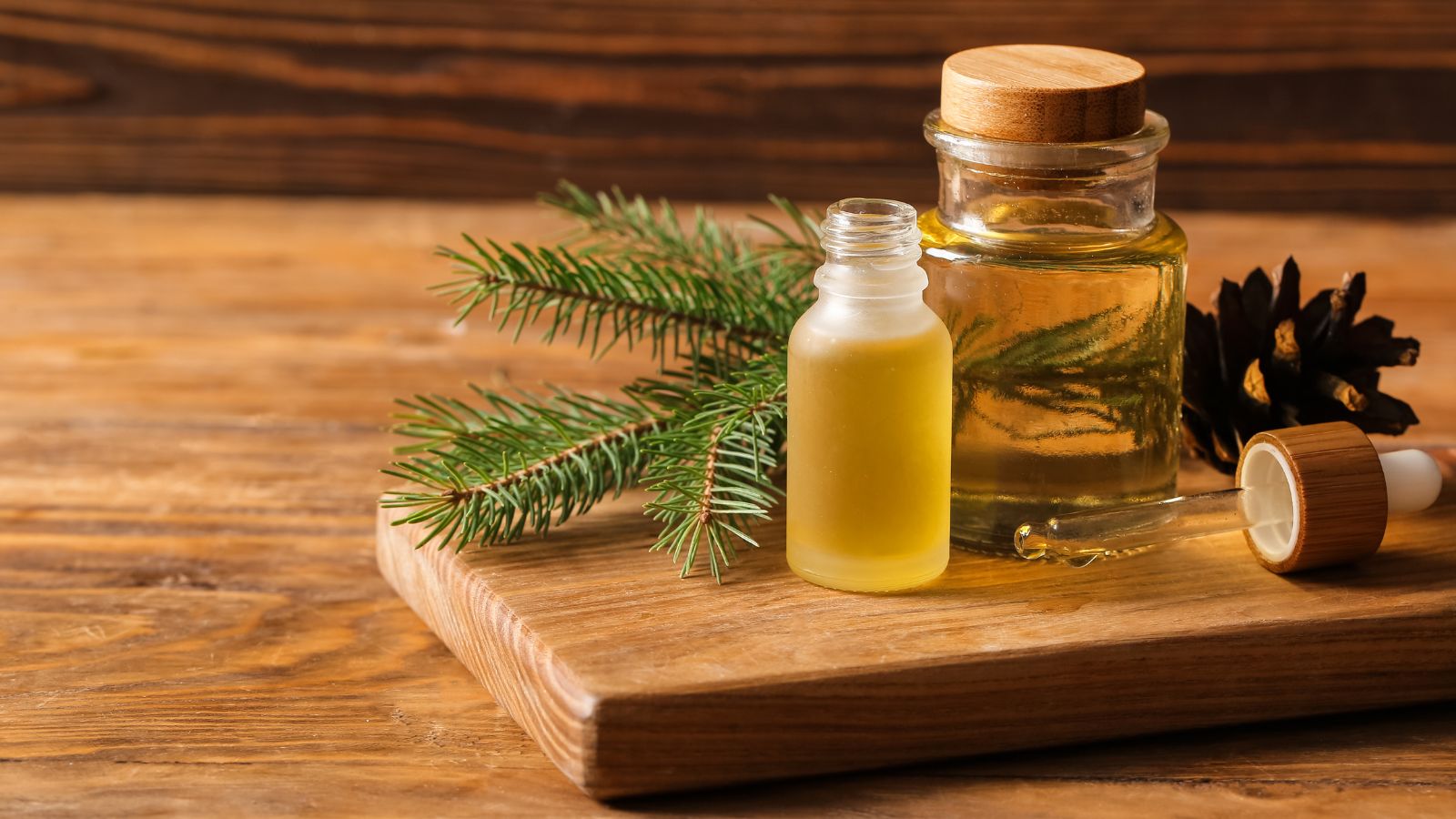 Mặc dù dầu tràm trà có nhiều lợi ích, nhưng nếu sử dụng sai cách có thể gây kích ứng