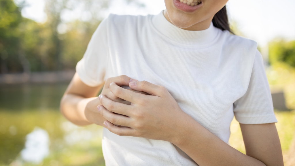 Các nguyên nhân gây đau vú thường gặp mà phụ nữ cần hiểu rõ