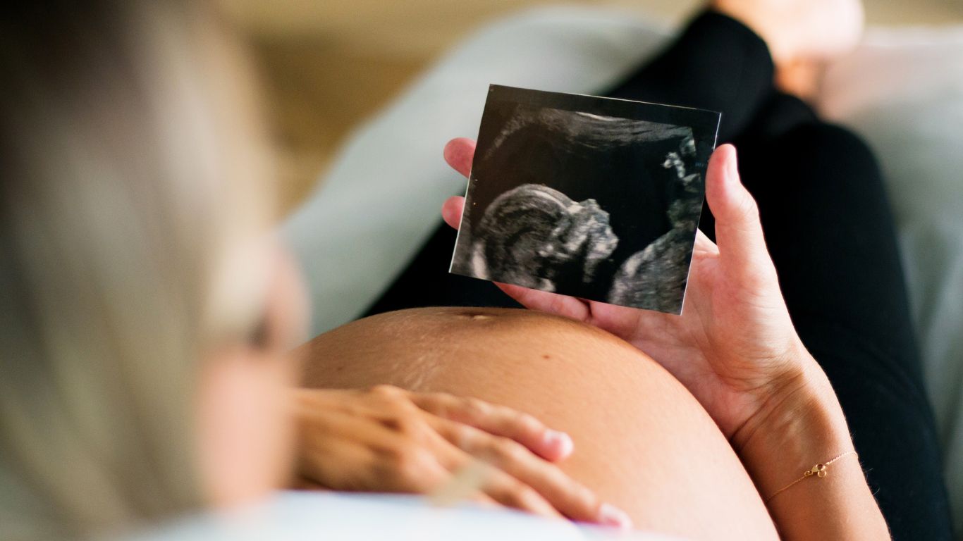 Dây rốn có vai trò gì đối với thai nhi trong bụng mẹ? 3