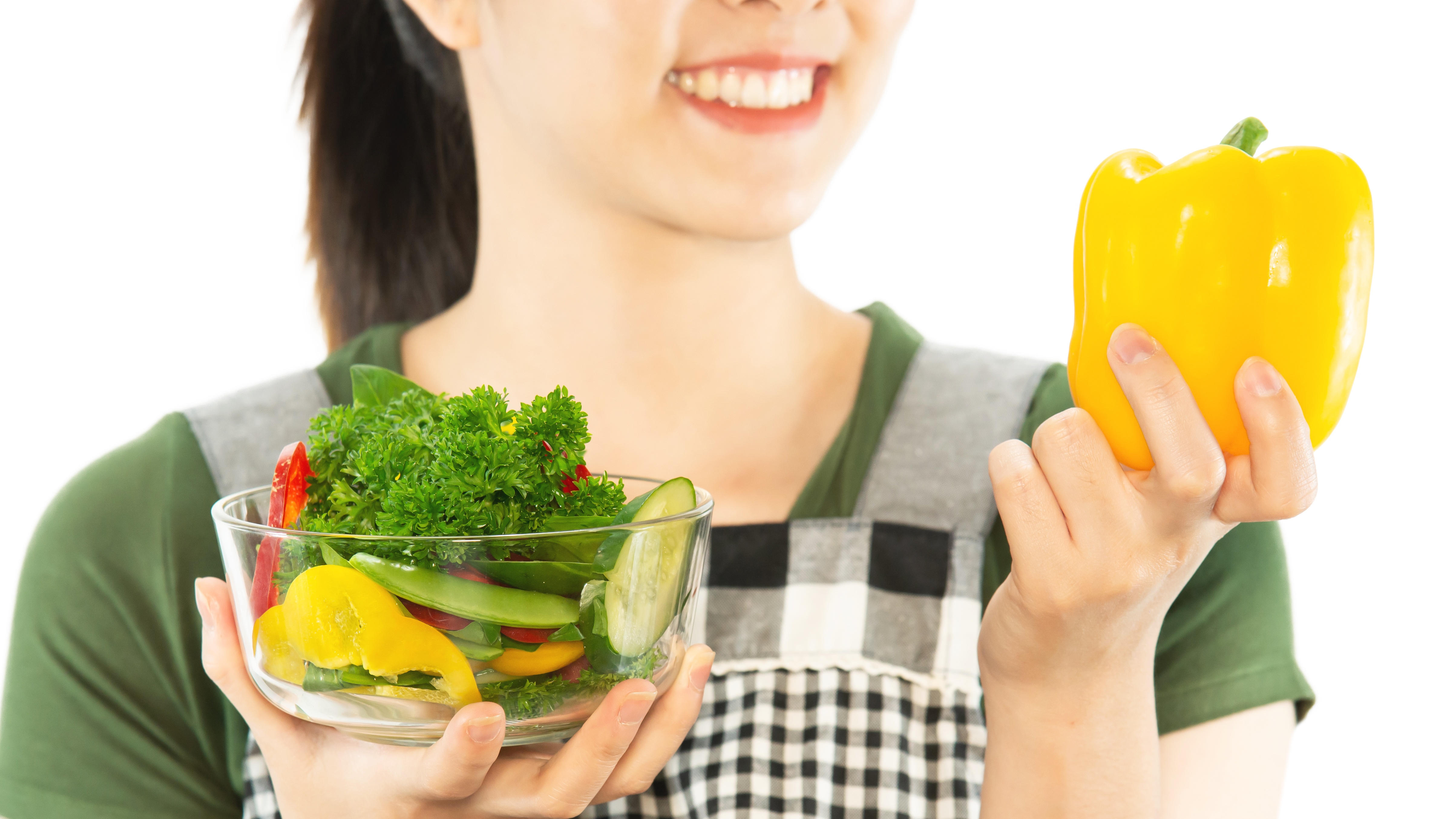 Mẹ bỉm nên ăn uống lành mạnh để không ảnh hưởng đến bé