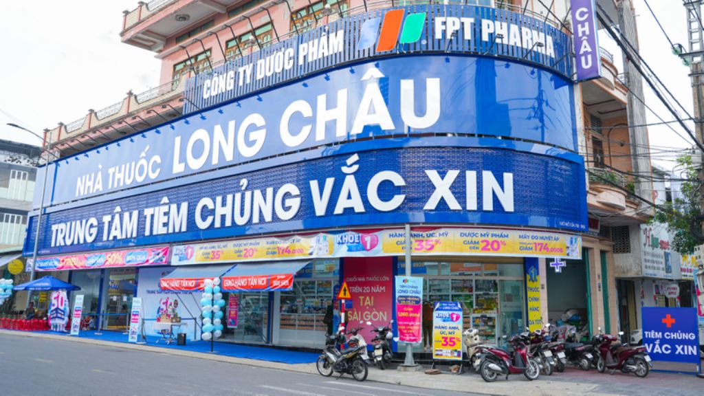 Tiêm vắc xin sốt xuất huyết ở Quảng Ninh tại Trung tâm Tiêm chủng Long Châu
