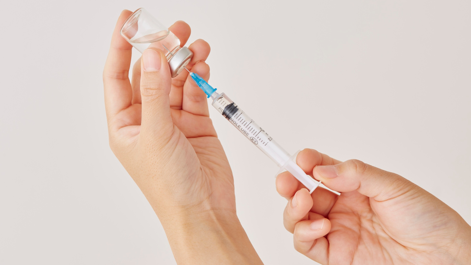 dieu-kien-tiem-hpv-de-phong-ngua-ung-thu-co-tu-cung-va-cac-benh-ung-thu-sinh-duc-o-nam-gioi 1.png