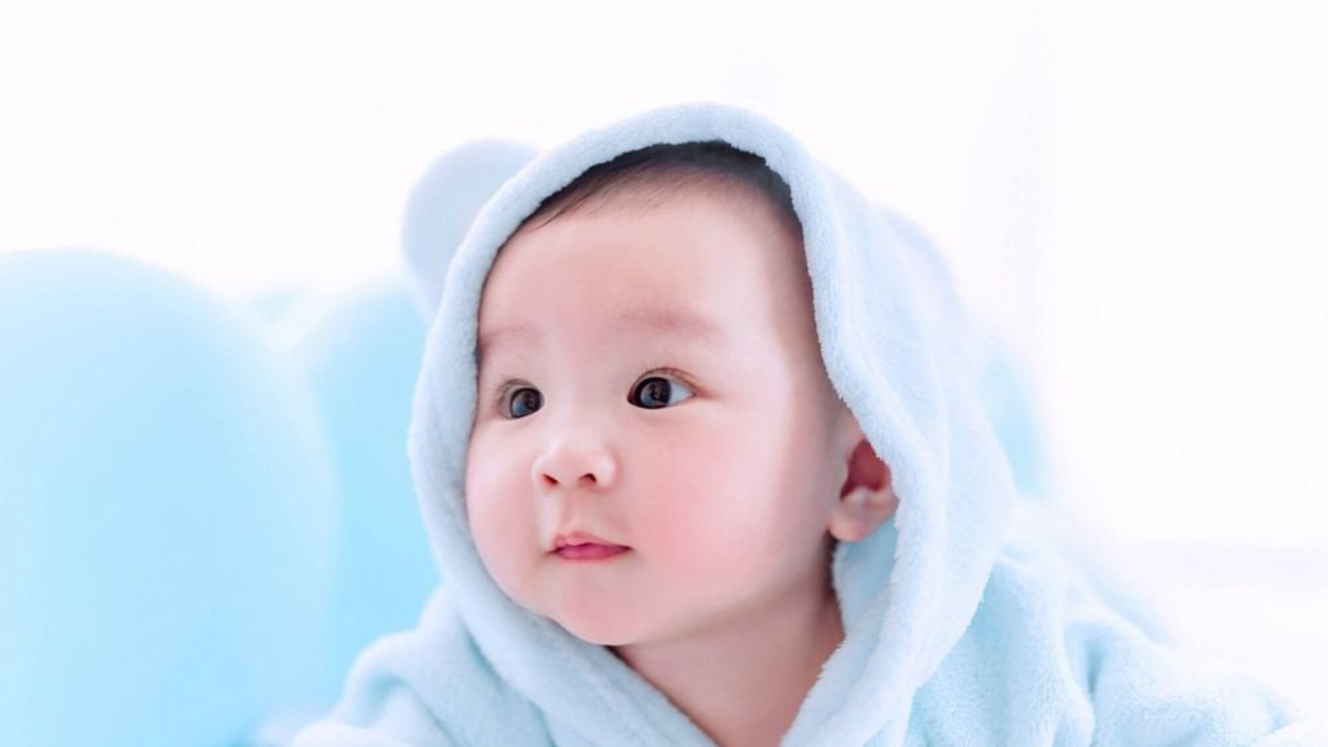 Trẻ dưới năm tuổi dễ nhiễm EV71 vì hệ miễn dịch còn non yếu, trẻ dưới hai tuổi nguy cơ biến chứng nặng cao