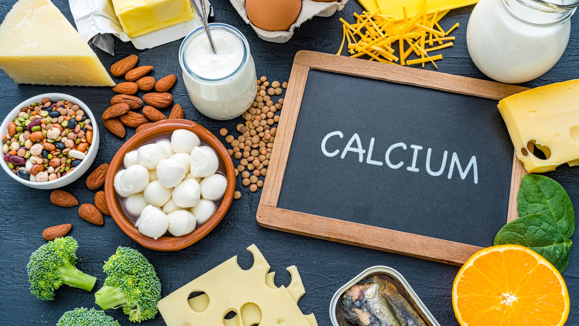 Người bị gãy tay nên bổ sung thực phẩm giàu canxi