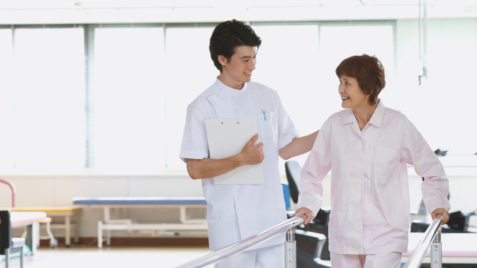 Vật lý trị liệu giúp người bệnh lấy lại chức năng vận động