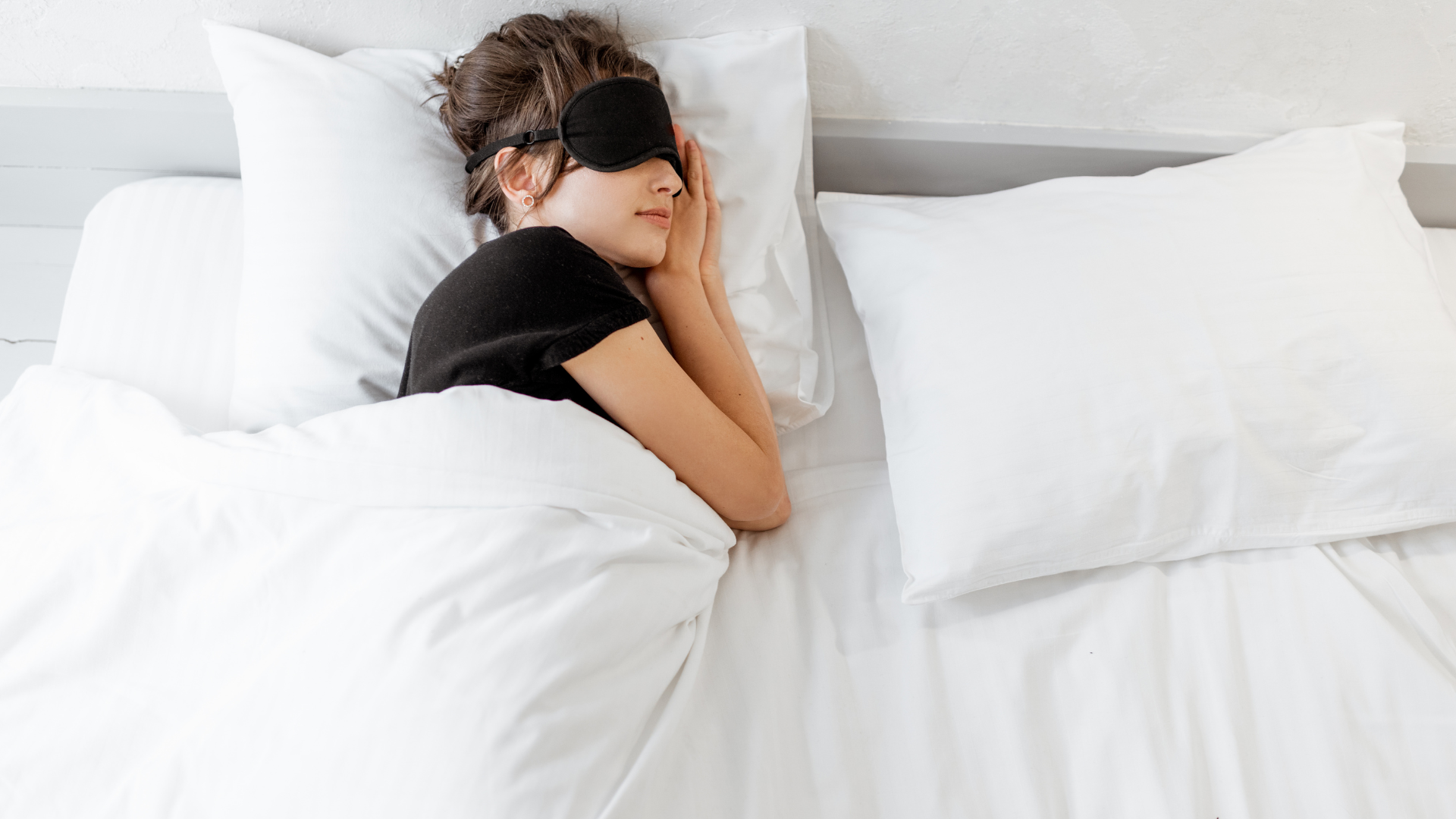 Giấc ngủ đa pha là kiểu ngủ được chia thành nhiều lần trong ngày thay vì ngủ liên tục vào ban đêm