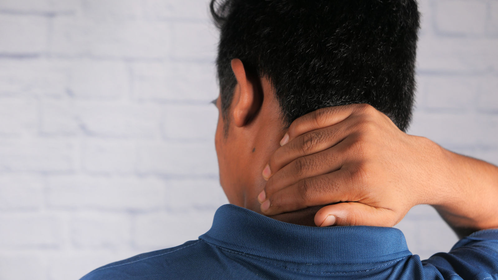 Các bệnh lý thường gặp ở khớp vai bao gồm viêm khớp vai, đứt chóp xoay và trật khớp vai