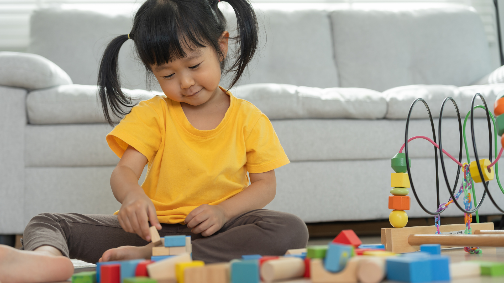 Trẻ em là đối tượng dễ bị nhiễm giun đũa người nhất vì một số đặc điểm hành vi và môi trường sinh hoạt đặc thù