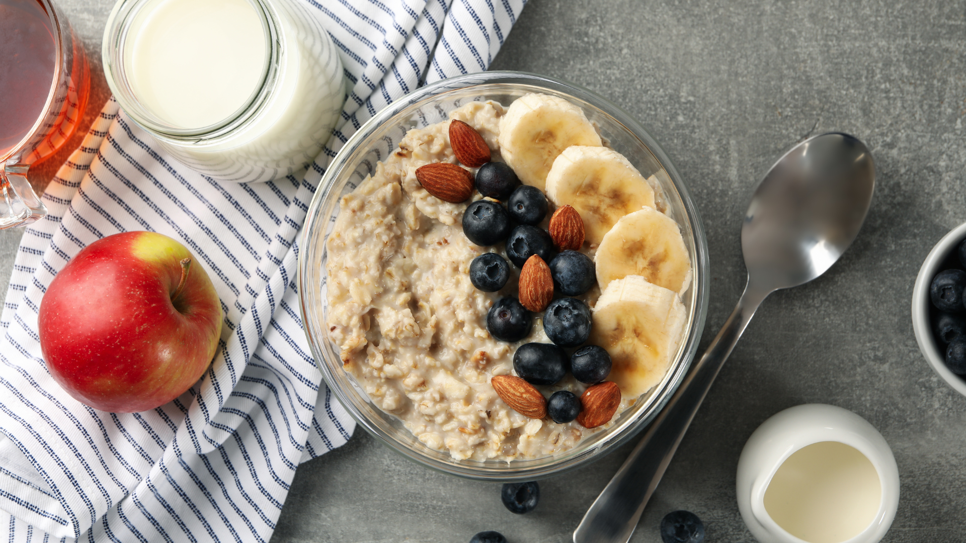 Không thêm quá nhiều mật ong, sữa đặc hoặc trái cây ngọt