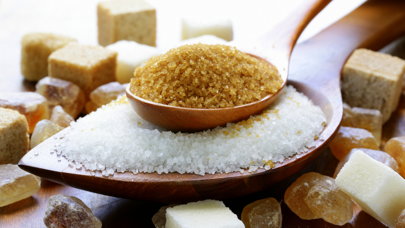 Tránh các loại bánh dùng đường tinh luyện, mật ong