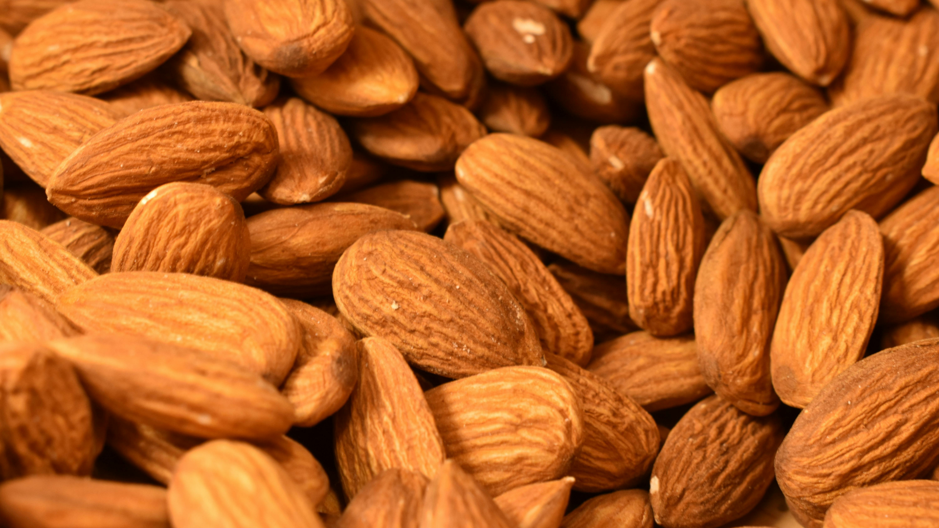 Hiểu đúng để tránh nhầm lẫn khi tính hạt hạnh nhân bao nhiêu calo