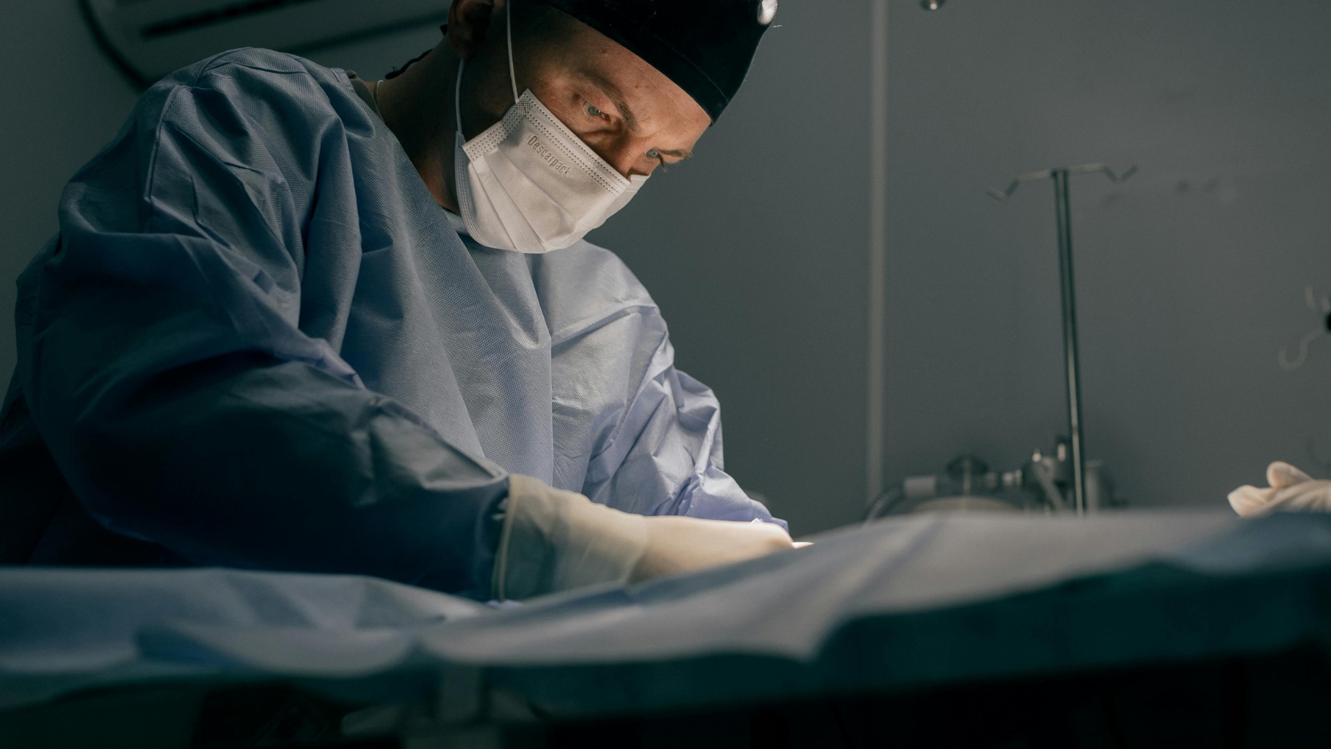 Tùy thuộc vào nguyên nhân và mức độ, các phương pháp như phẫu thuật, can thiệp nội mạch, dùng thuốc có thể được chỉ định