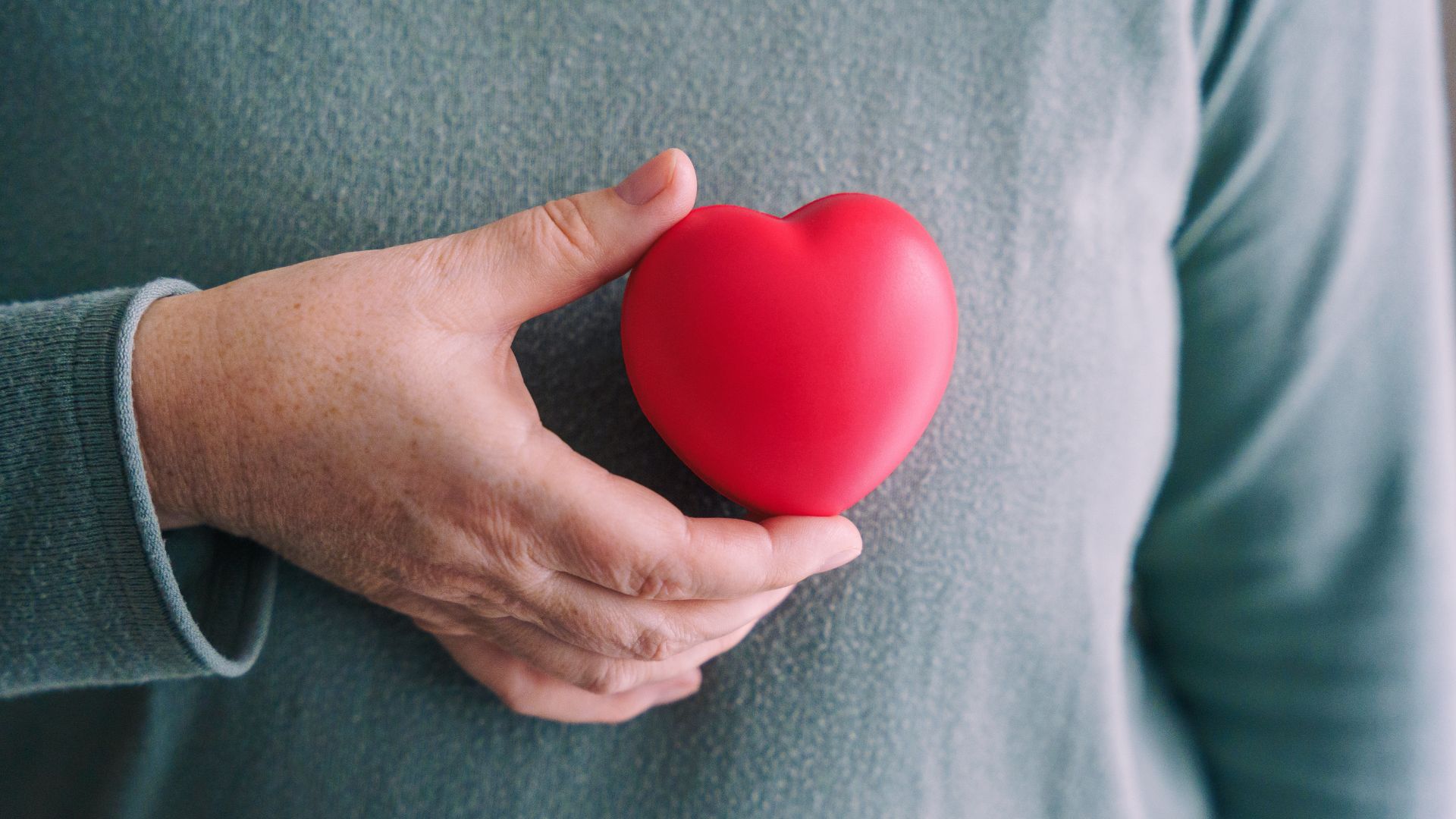 Mỗi vị trí van tim có những bệnh lý đặc trưng gây hẹp van tim khác nhau