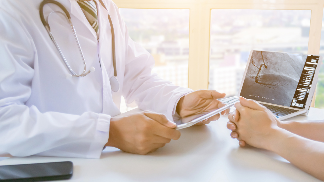 Tái khám, theo dõi xem virus HPV đã được kiểm soát hay chưa