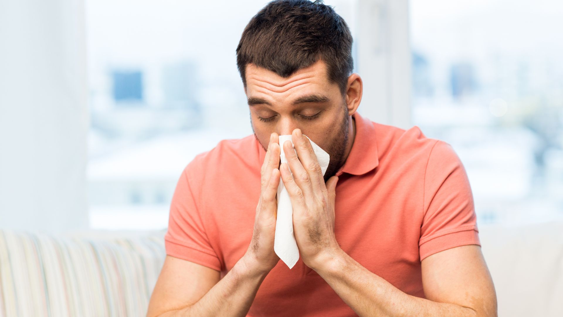 Hỉ mũi ra máu là gì? Nguyên nhân, cách xử lý và cách phòng ngừa cần lưu ý 1