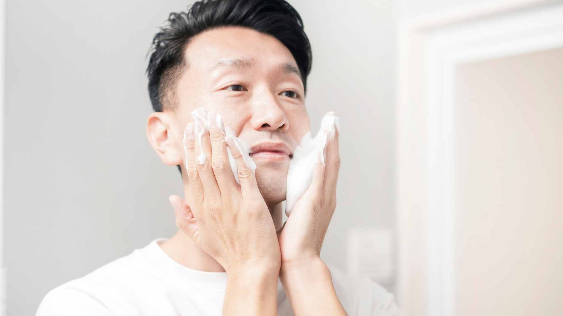 Chăm sóc da đúng cách hỗ trợ quá trình điều trị nấm da mặt nhanh hơn