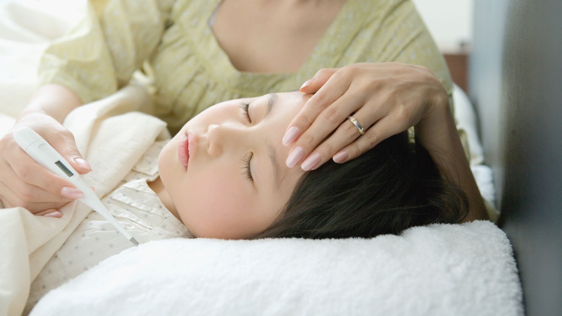 Hình ảnh bệnh tay chân miệng cấp độ 3: Dấu hiệu nhận biết và hướng xử lý kịp thời 6