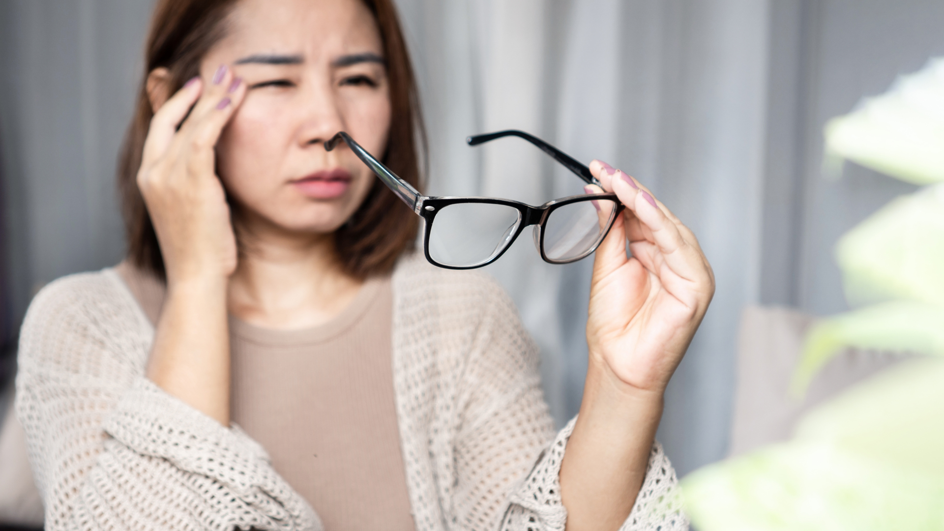 Người mắc loạn thị nhẹ vẫn có thể quan sát sự vật khá rõ ràng mà không cần đến kính hỗ trợ