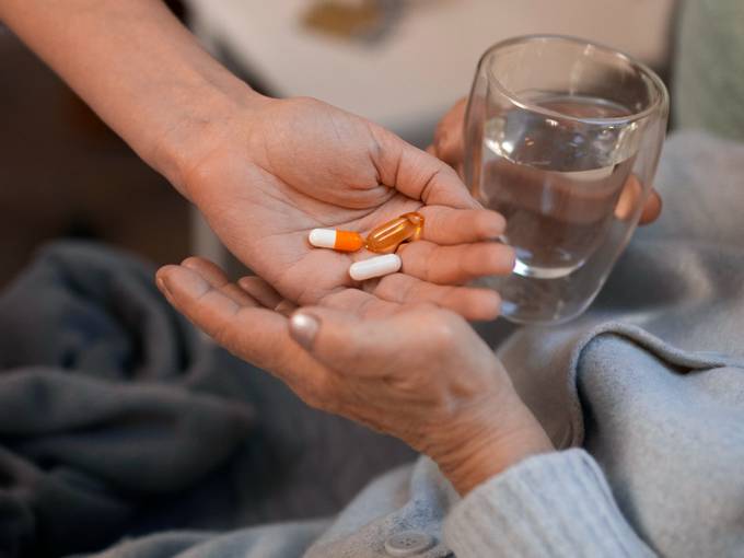 HIV có chữa được không? Những điều cần biết khi nhiễm HIV 1