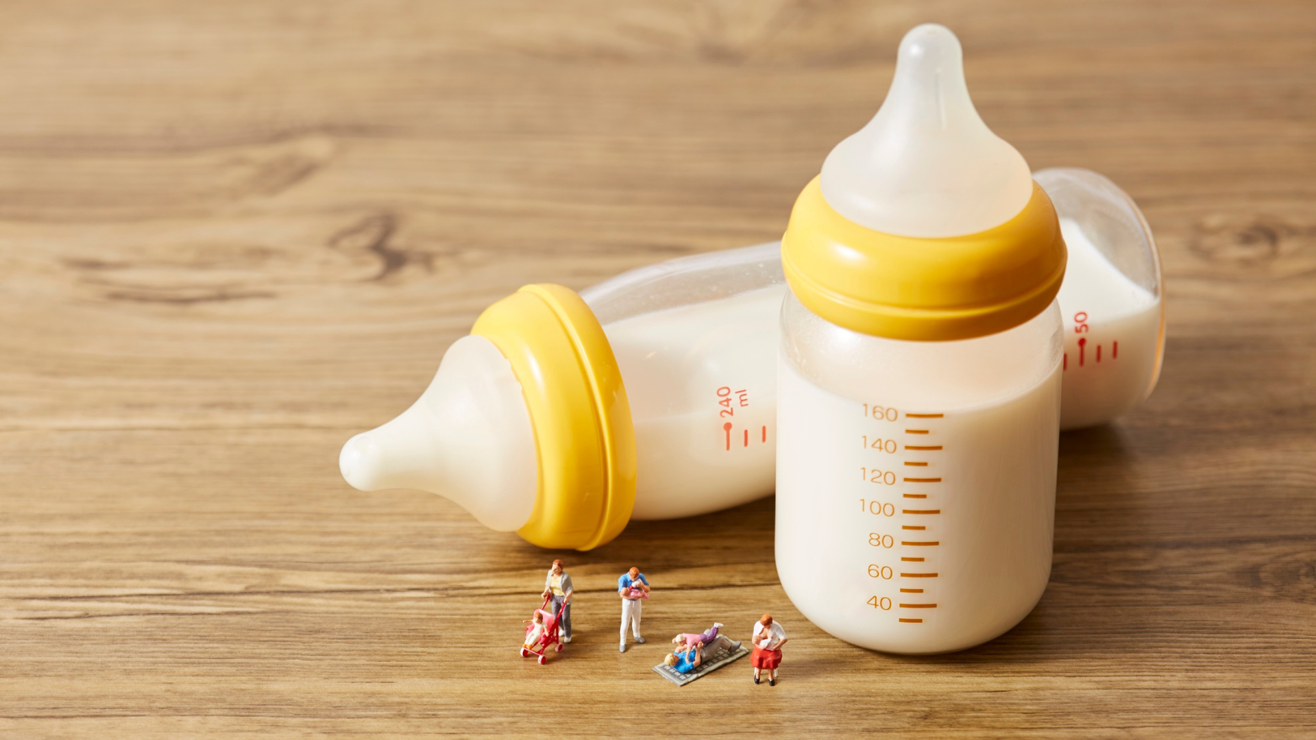 Mẹ có thể thay thế sữa mẹ bằng sữa công thức