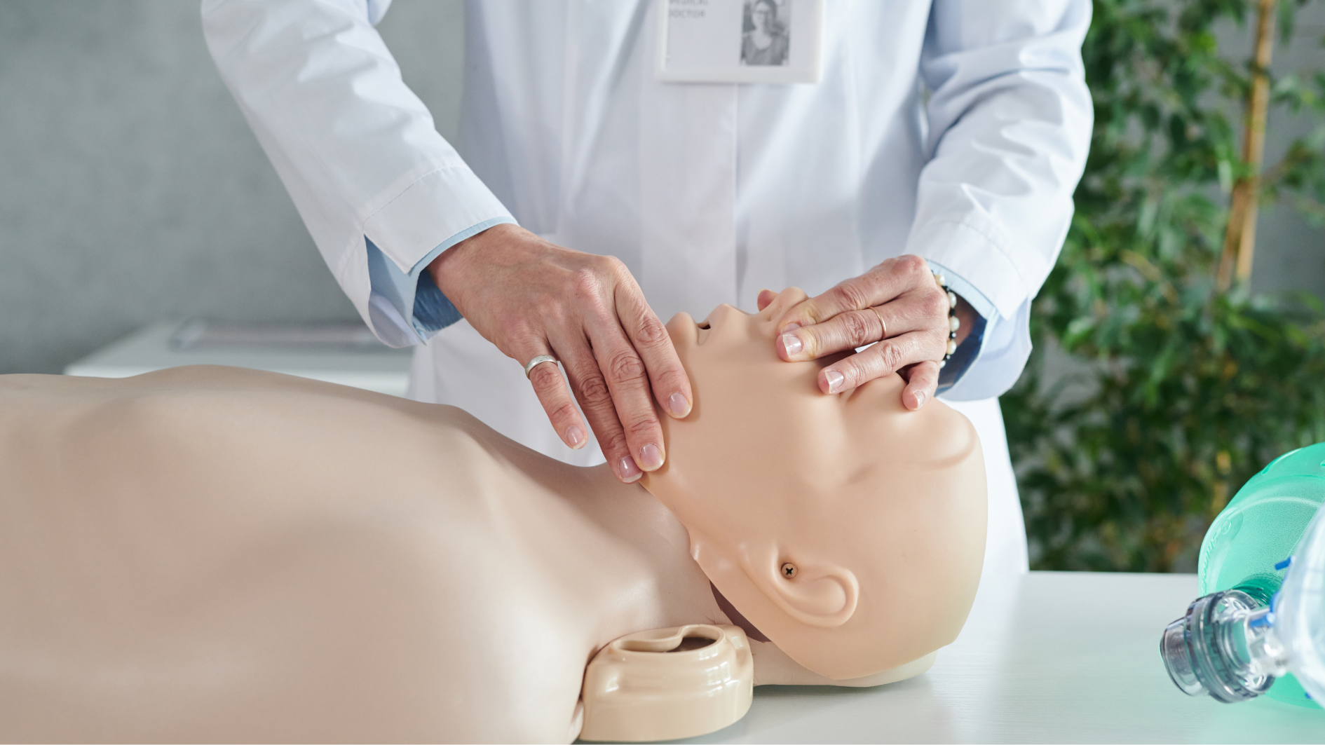 Hô hấp nhân tạo cần thực hiện đúng cách để đảm bảo an toàn