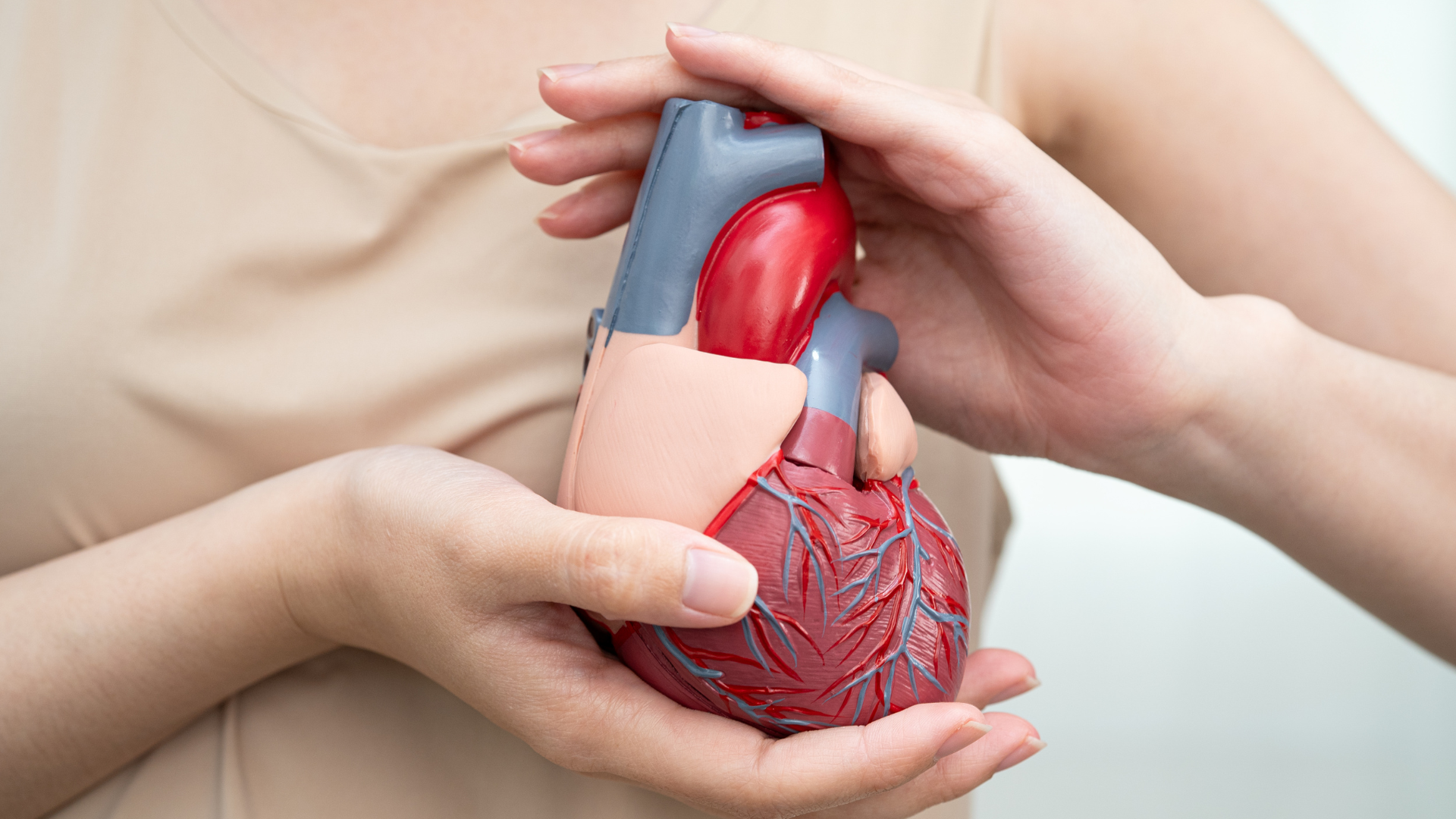 Hở van tim 3 lá nhẹ ít nguy hiểm, nhưng nếu nặng có thể gây biến chứng tim phổi