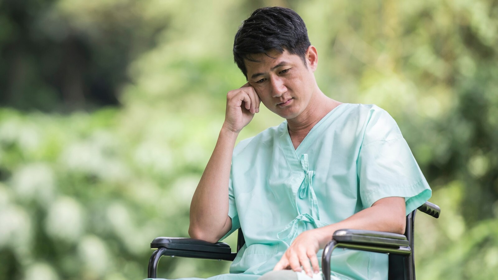 Nguyên nhân thường gặp của hồng cầu nhỏ là rối loạn tạo máu hoặc thiếu vi chất cần cho quá trình hình thành hồng cầu