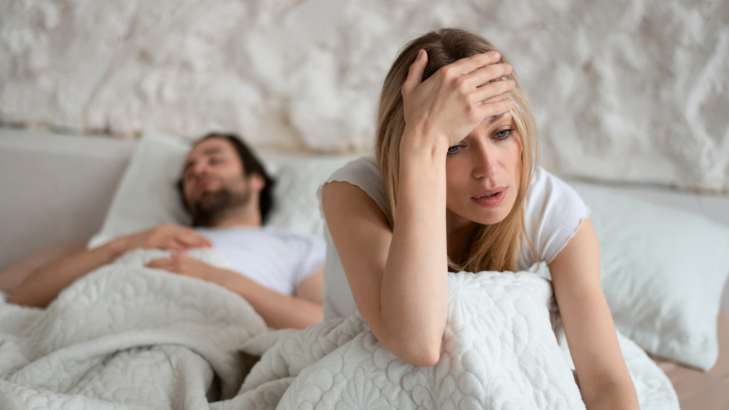 Rối loạn hormone sinh dục có thể xảy ra ở mọi độ tuổi và cả hai giới