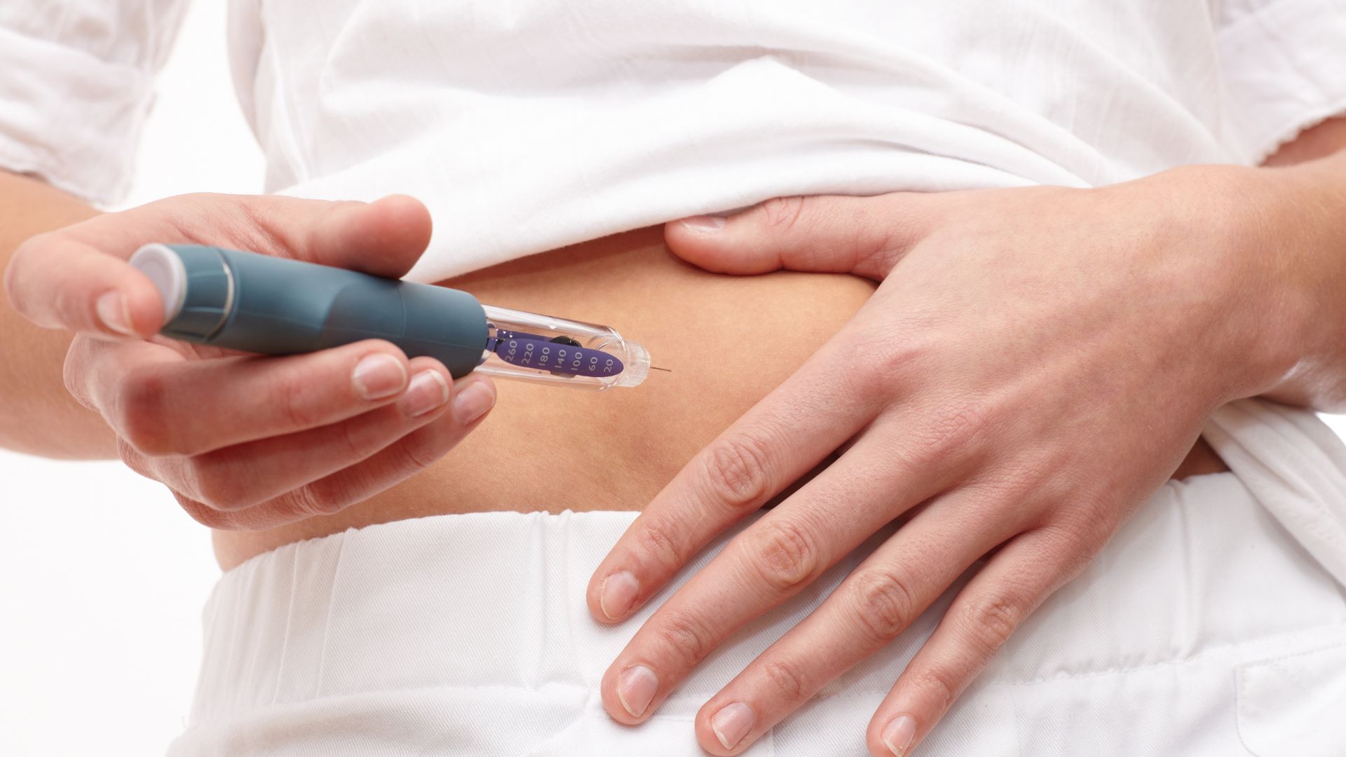 Bút tiêm insulin là một giải pháp tiện lợi và nhanh chóng hơn so với ống tiêm