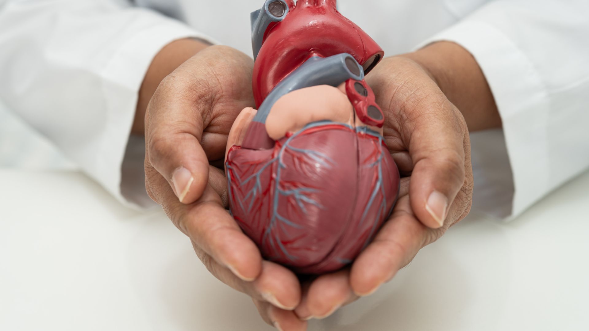 Biến chứng tim mạch có thể gặp phải khi huyết áp cao 150/100 liên tục