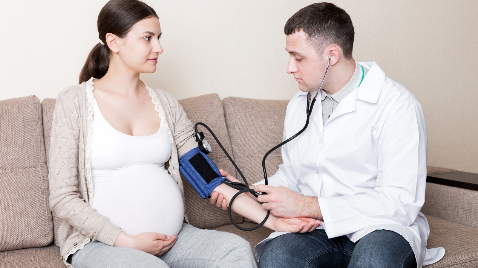 Huyết áp bà bầu bao nhiêu là bình thường là thắc mắc của nhiều người