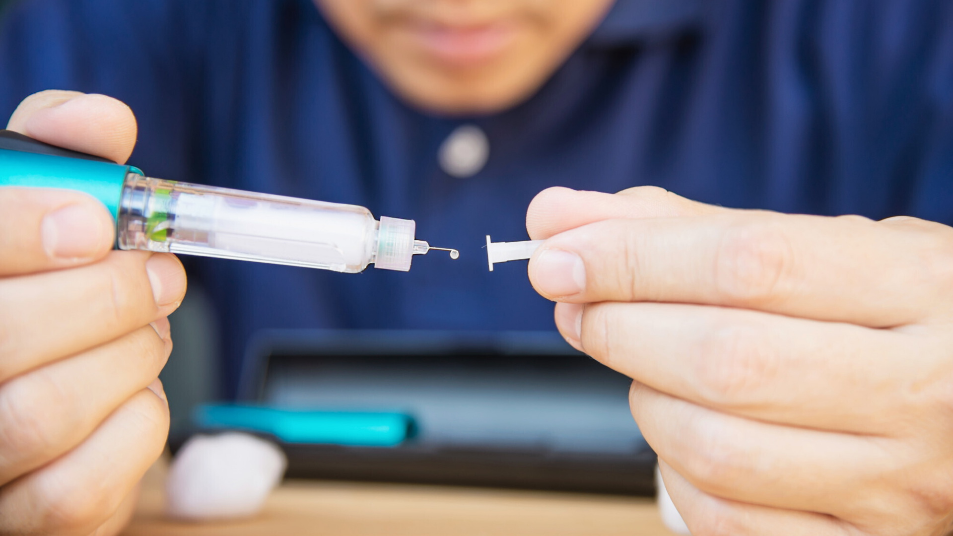 Insulin tác dụng ngắn có hiệu quả sau khoảng 30 phút, đạt đỉnh sau 2 đến 4 giờ, duy trì tác dụng trong vòng 5 đến 8 giờ