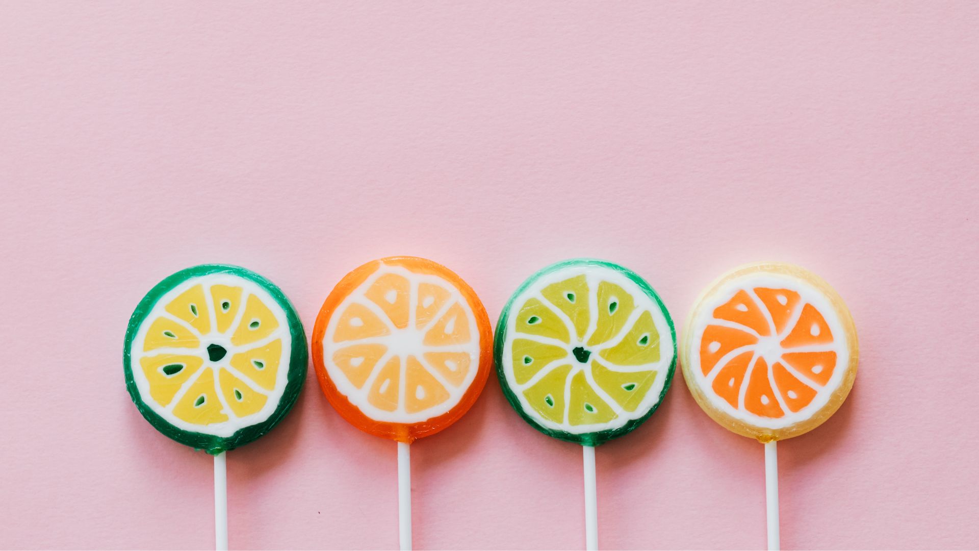 Tiêu thụ kẹo mút quá nhiều cũng gây ảnh hưởng đến đường huyết do chứa hàm lượng đường đơn cao