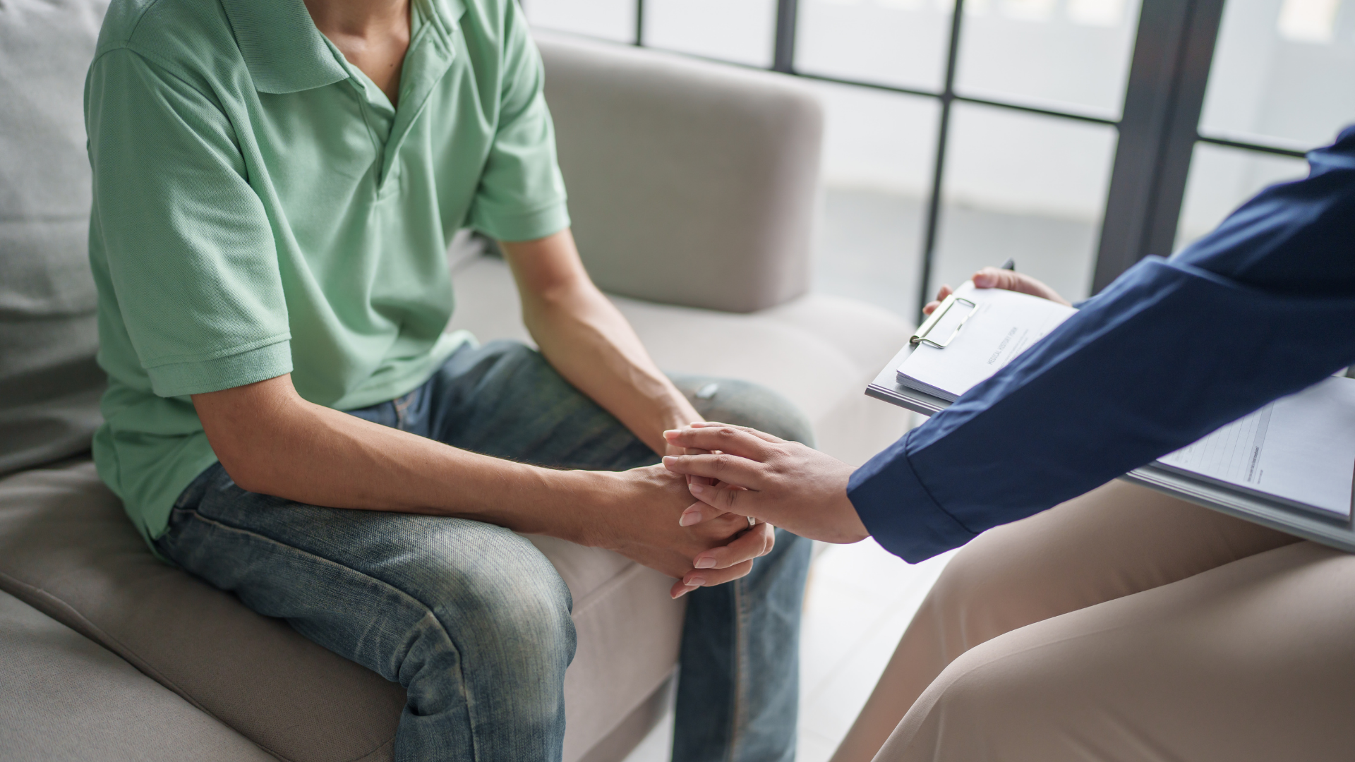Trước khi khám tâm lý, đừng quá lo lắng, giữ tinh thần nhẹ nhàng để trao đổi tốt hơn
