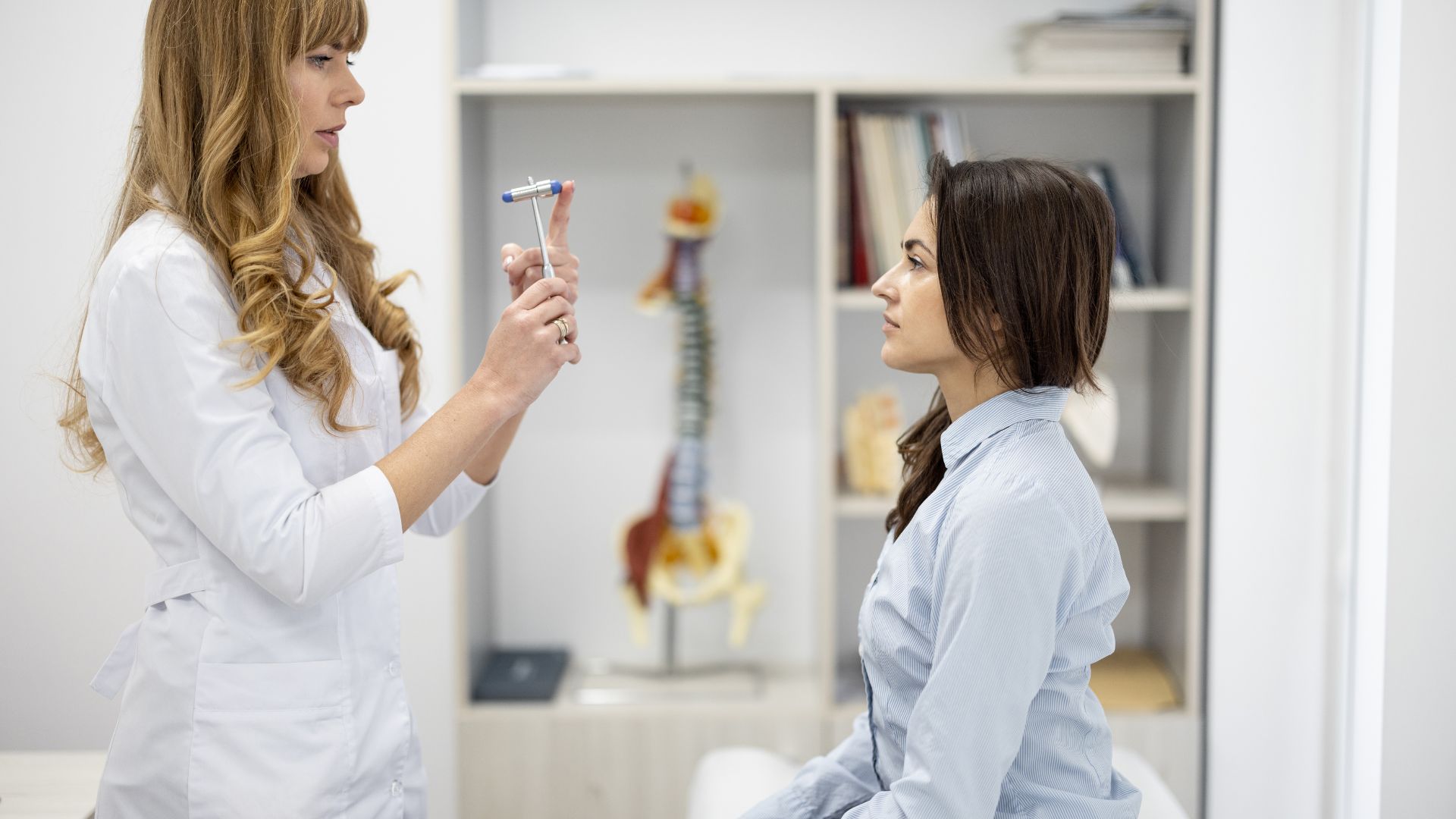 Khám thần kinh gồm những gì