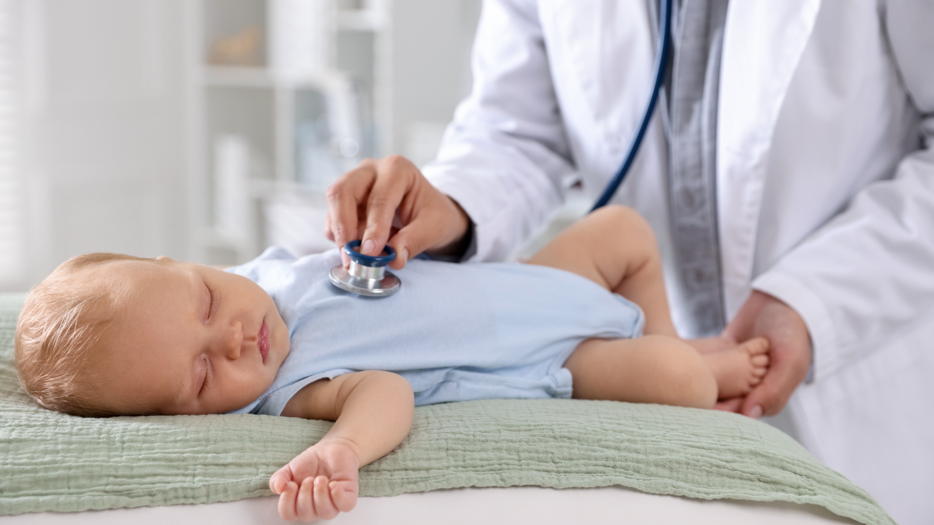 Khám tổng quát cho bé giúp đánh giá sức khỏe và phát triển toàn diện